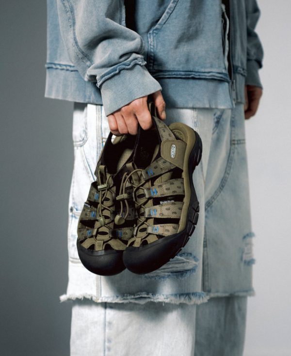 Men's Newport Retro Sandal x ??tudes Studio | Etudes Olive